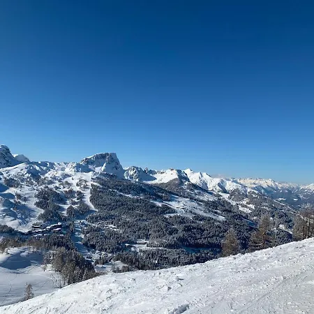 Ferienapartment Nassfeld ゾンネンアルペ・ナスフェルト